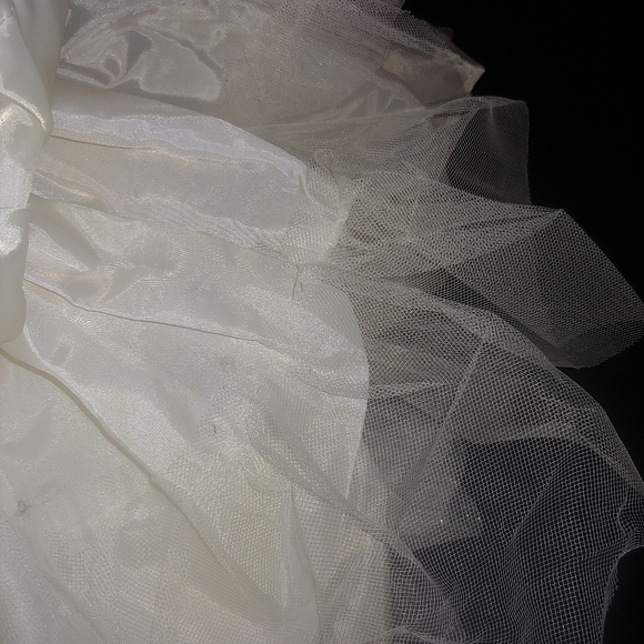 NEW GIRL'S HOLIDAY CREAM DRESS (SIZE 2T) - Picture 5 of 7